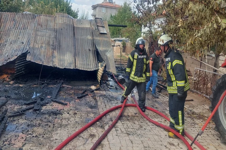 Karaman’da yangın paniği! Evin aşenesi kullanılamaz hale geldi haberinin görseli