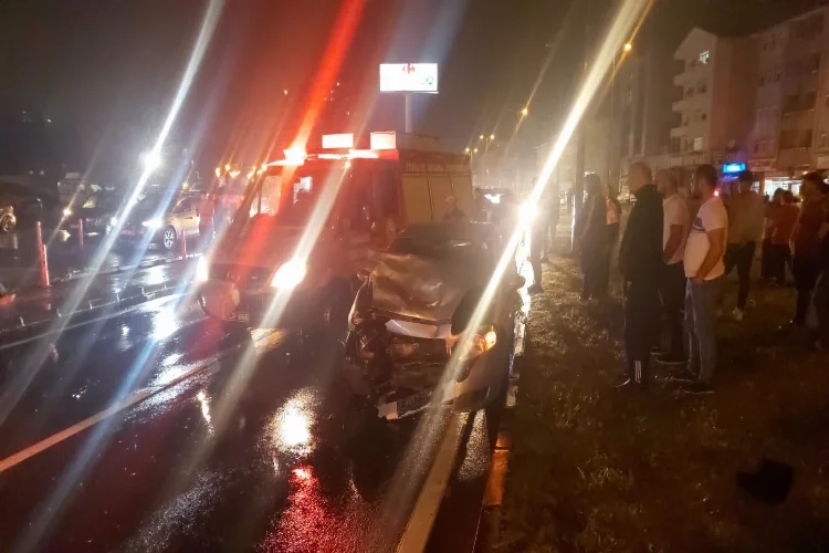 Zonguldak'ta kaza: Araca çarpıp kaçtı