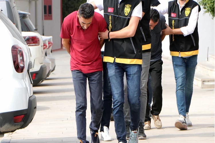 Adana’da enişte cinayeti: Mahkeme çıkışı öldürdü haberinin görseli