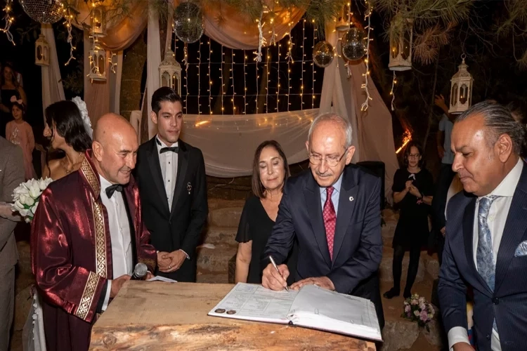 Kılıçdaroğlu, Başkan Soyer'in kızının nikah törenine katıldı