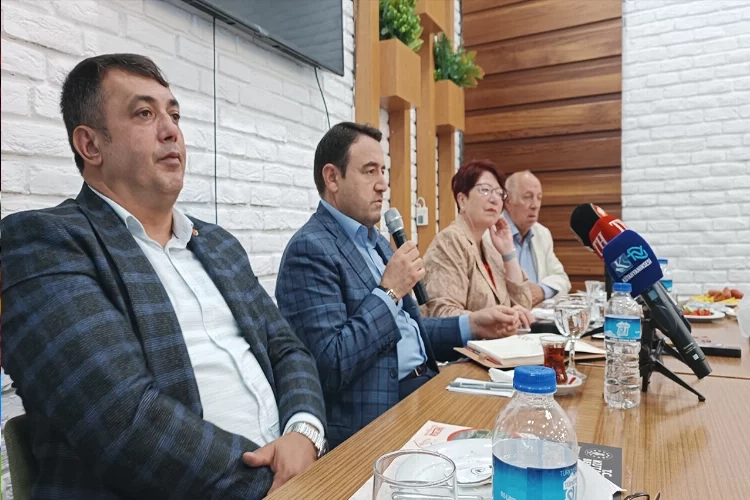 Kütahya Valisi Işın, basın mensuplarıyla bir araya geldi haberinin görseli