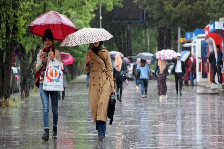 Erzincan ve çevrelerinde gök gürültülü sağanak etkili olacak