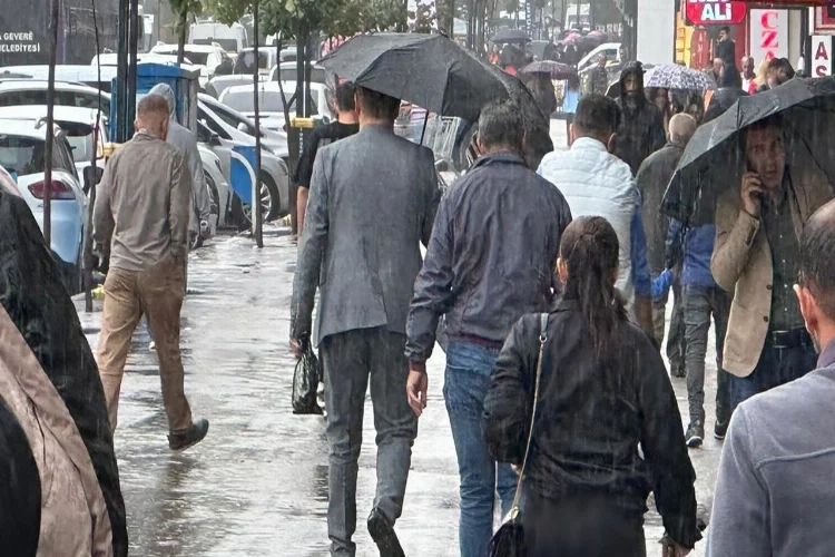 Hakkari’de sağanak yağış etkili oldu haberinin görseli