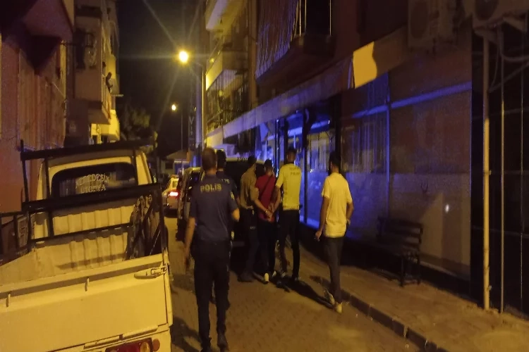 Aydın'da polisten kaçan şüpheli mahalleyi ayağa kaldırdı haberinin görseli