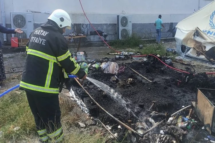 Hatay’da çadırda yangın paniği haberinin görseli