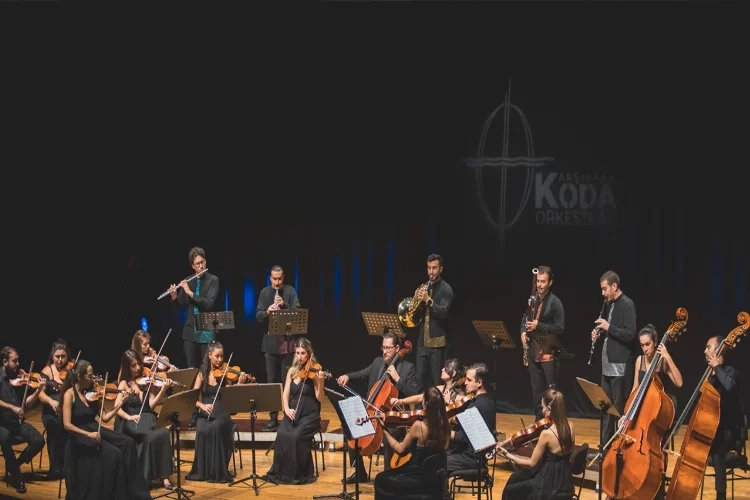 Karşıyaka Oda Orkestrası yeni sezonu açtı haberinin görseli