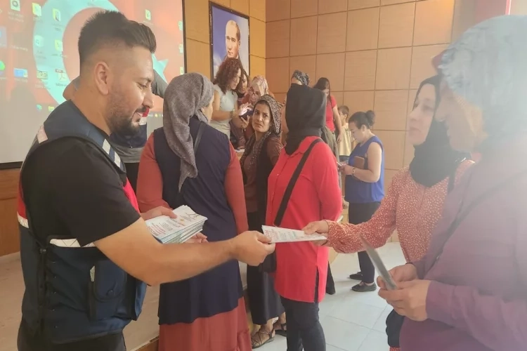 Mersin'de 'En İyi Narkotik Polisi: Anne