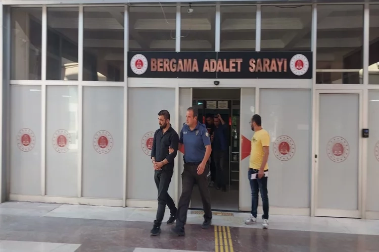 İzmir’de zehir tacirleri kıskıvrak yakalandı haberinin görseli