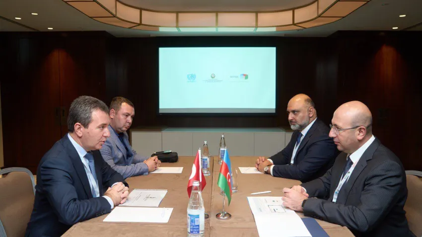 Azerbaycan Hakan Koştu 5