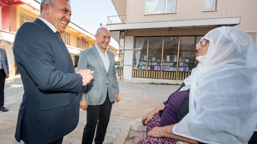 Başkan Soyer’den Beydağ’a 100. yıl armağanı (1)