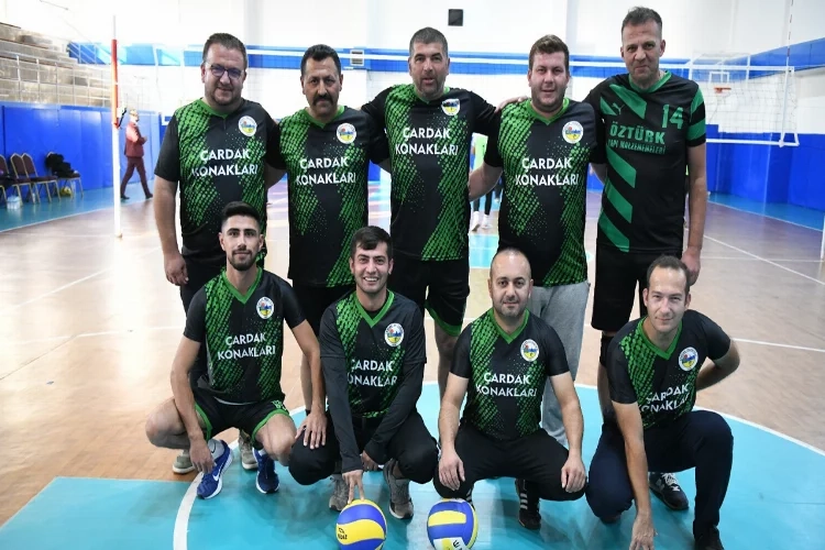 Cumhuriyet’in 100’üncü yılına özel voleybol turnuvası başladı