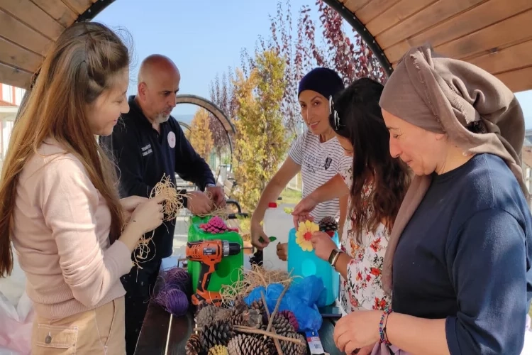 Düzceli gençlerden sokak hayvanlarına destek