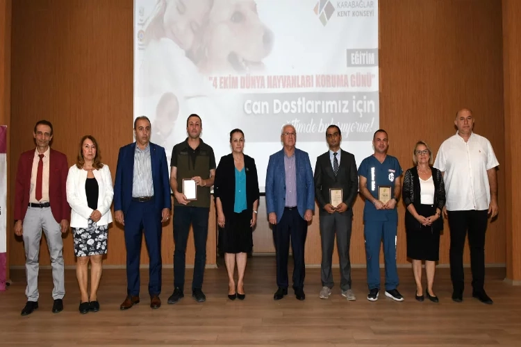 Karabağlar'da pati dostlar için eğitim haberinin görseli