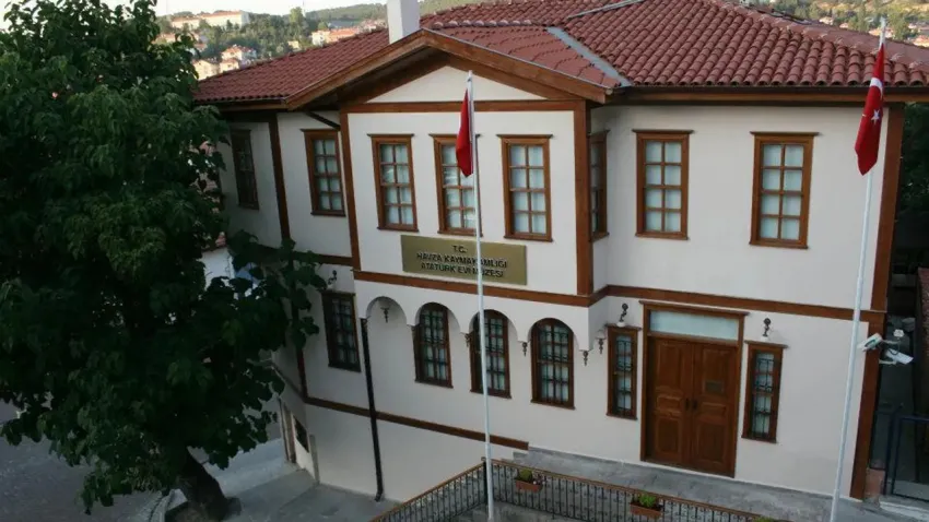 ataturkmuzeevi_ilkses-1