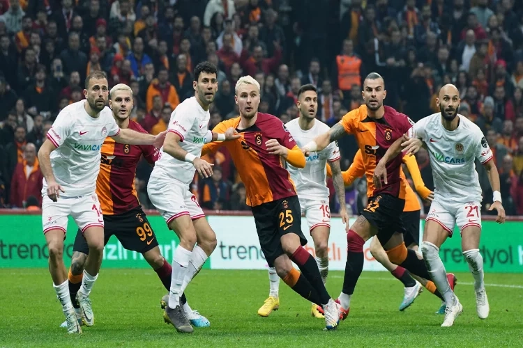 Antalyaspor, Galatasaray’ı ağırlayacak haberinin görseli