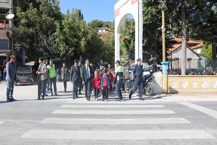 Burdur’da Güvenli Okul Yolu Projesi uygulaması