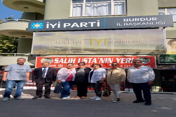 İYİ Parti Burdur'da 15 kişi istifa etti haberinin görseli