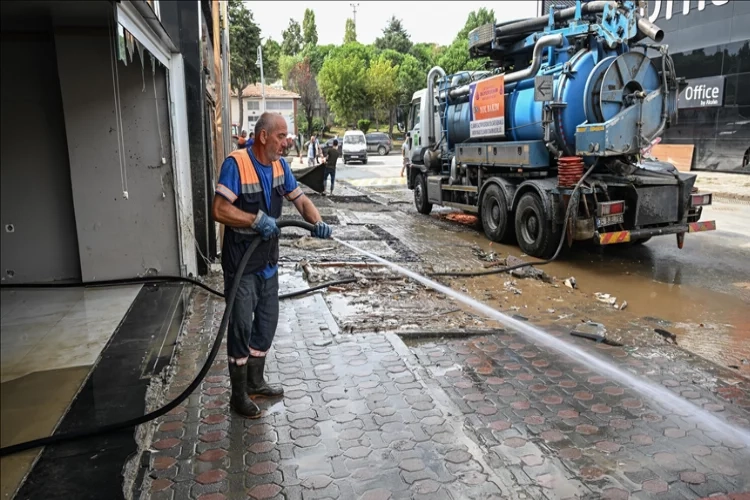 Arnavutköy Kaymakamlığı sel bilançosunu açıkladı haberinin görseli