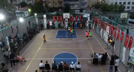 Siirt’te 3x3 sokak basketbolu heyecanı!