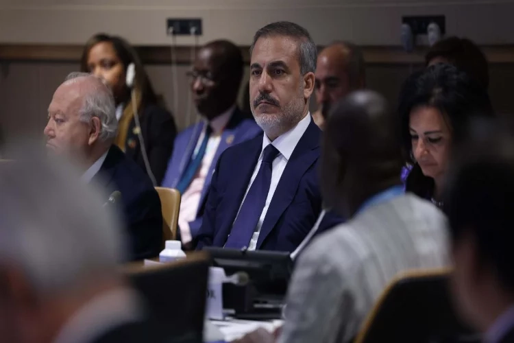 Dışişleri Bakanı Fidan’dan yoğun diplomasi haberinin görseli