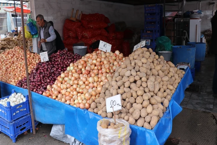 Bolu’nun sarı patatesi tezgahlardaki yerini aldı haberinin görseli