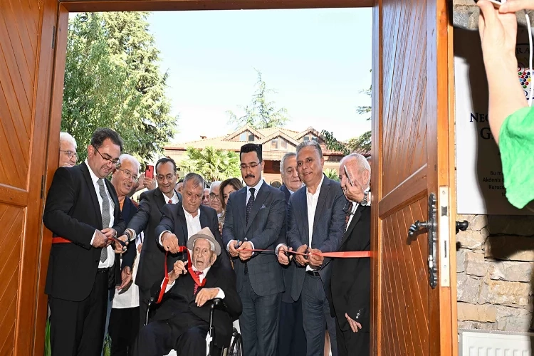 Antalya’da tarihi konak Gerontoloji Merkezi oldu haberinin görseli