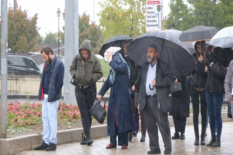 Samsun, yağmurdan nasibini aldı haberinin görseli