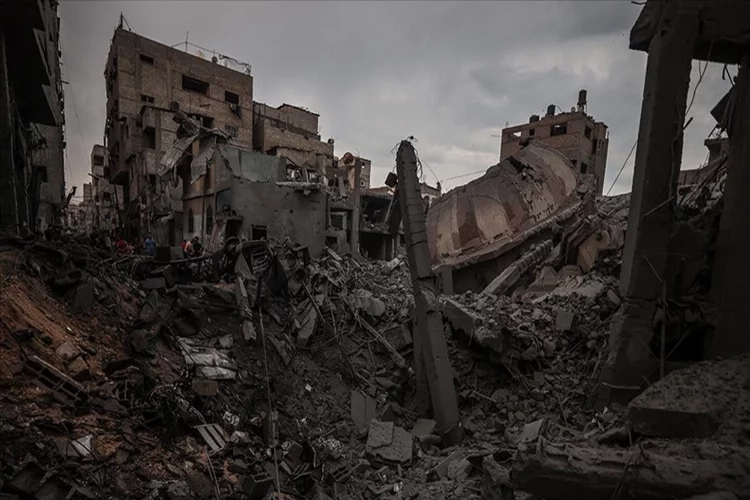 İsrail'in Gazze Şeridi'ne düzenlediği saldırılarda ölenlerin sayısı artıyor haberinin görseli