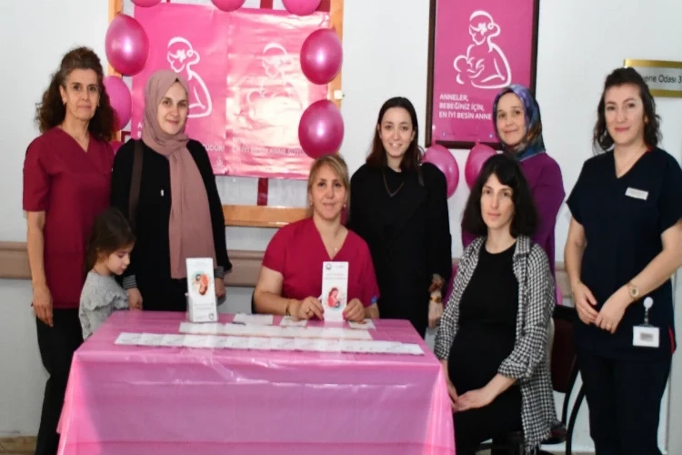 Prof. Dr. Aslan: Anne sütü hayat iksiridir haberinin görseli