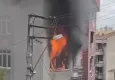 4 katlı binada yangın paniği!