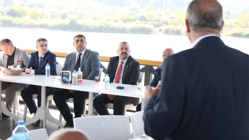 Aslanoğlu Muhtarlarla Buluştu (2)