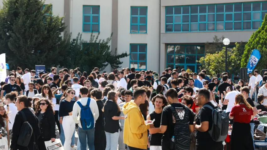 DEÜ'de 'Takımını Sen Kur' spor şenliği (2)