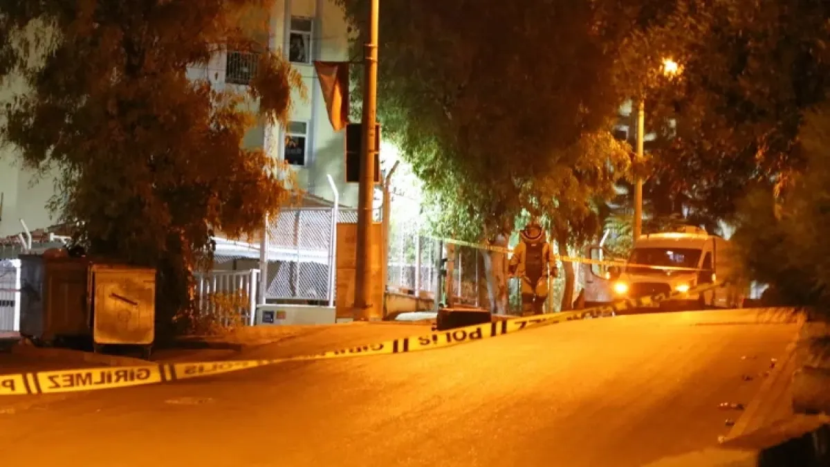 İzmir'de şüpheli bavul paniği! haberinin görseli