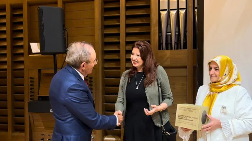 GÖRKEMLİ ÖDÜL TÖRENİ (3)