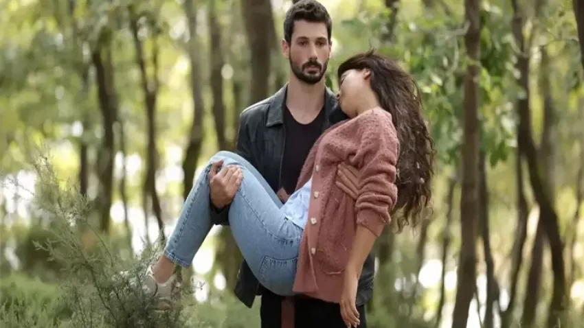 Hudutsuz Sevda 4. Bölüm Fragmanı Yayınlandı! Bu hafta neler olacak? haberinin görseli