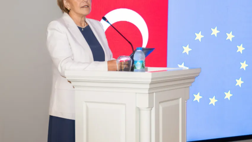 İzmir Belçika Fahri Konsolosu Perihan İnci (1)