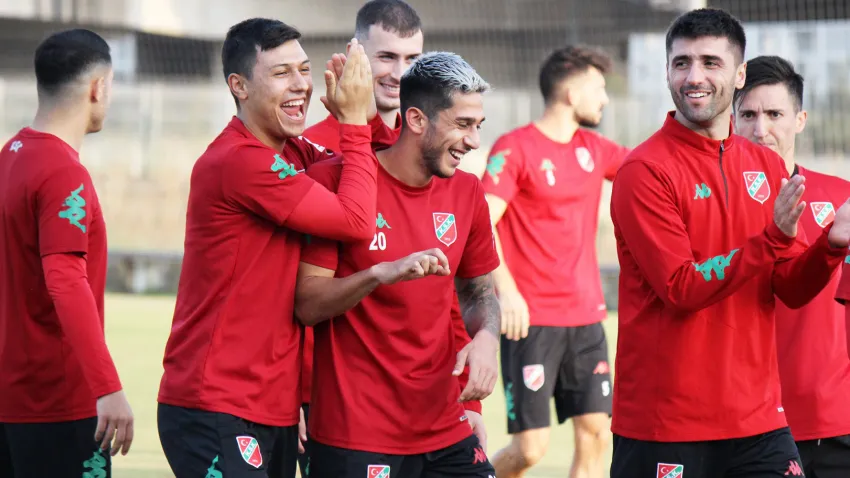 KARŞIYAKA'DA MORALLER YERİNDE