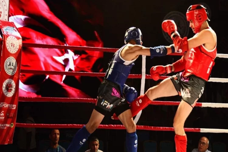 Kayseri Milli Muaythai sporcuları Dünya Şampiyonası’na damga vurdu haberinin görseli