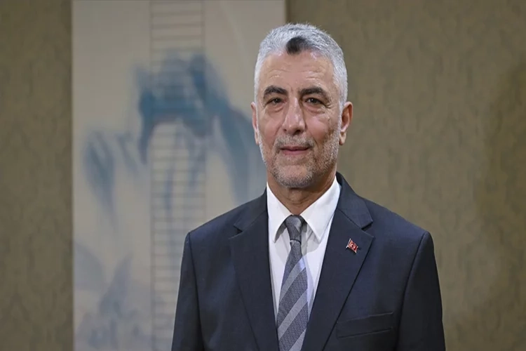 Ticaret Bakanı Bolat’tan indirim çağrısı haberinin görseli