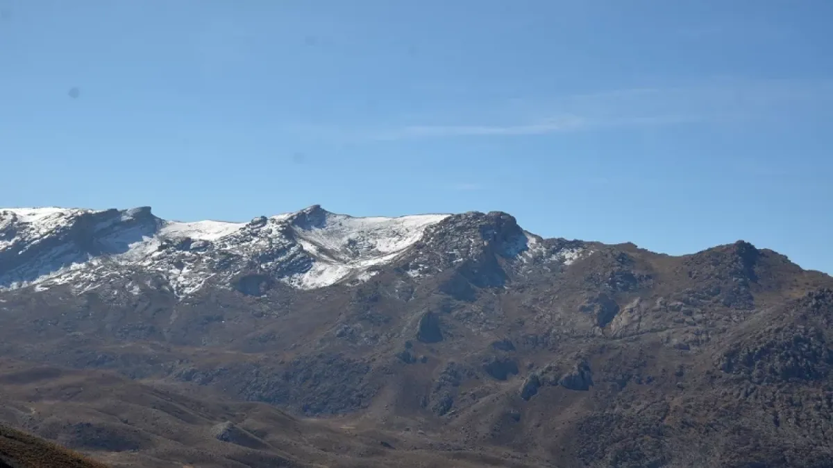 Şırnak dağları beyaza büründü haberinin görseli
