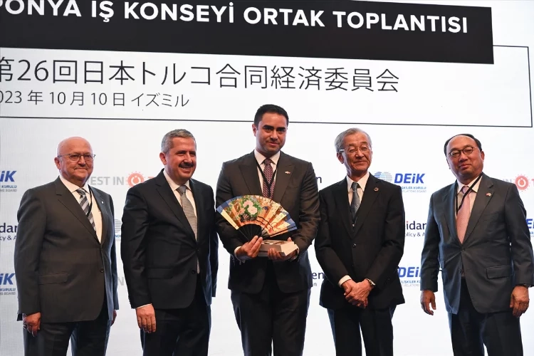 İzmir'de 26. Türkiye İş Konseyi Ortak Toplantısı başladı haberinin görseli