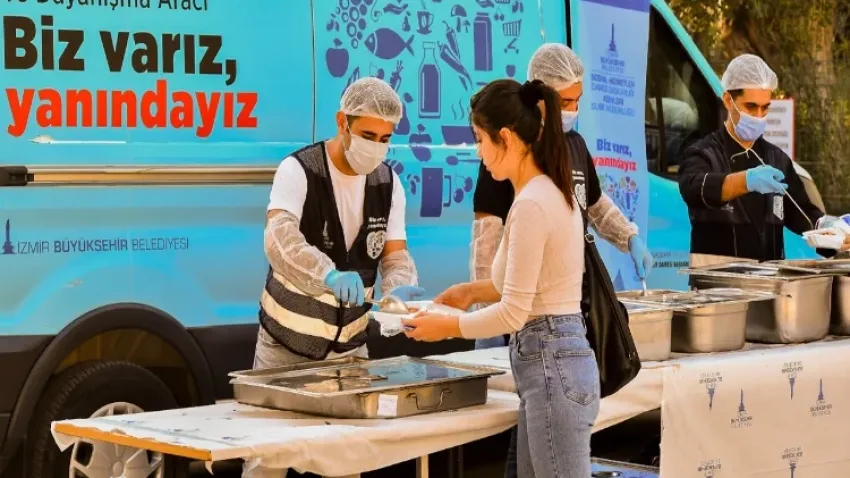 Üniversite öğrencilerine sıcak yemek desteği başladı haberinin görseli