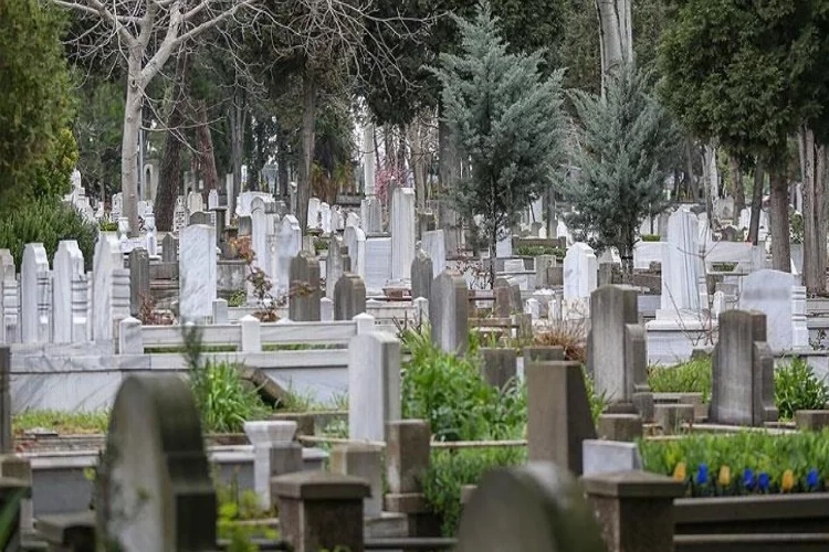 İzmir’de bugün vefat edenler haberinin görseli