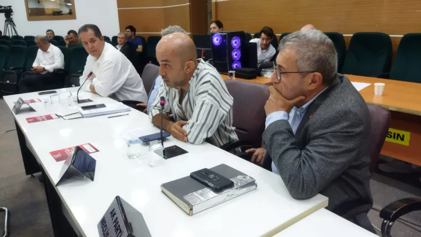AK Parti’den Bornova Belediye bütçesine tepki (3)