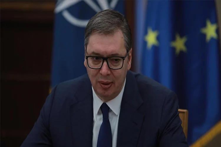 Sırp lider Vucic’ten KFOR'un varlığına destek