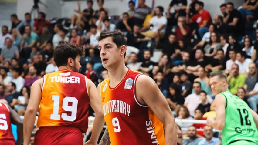 Türk basketbolcular takıma önemli katkı sağlıyor (2)0