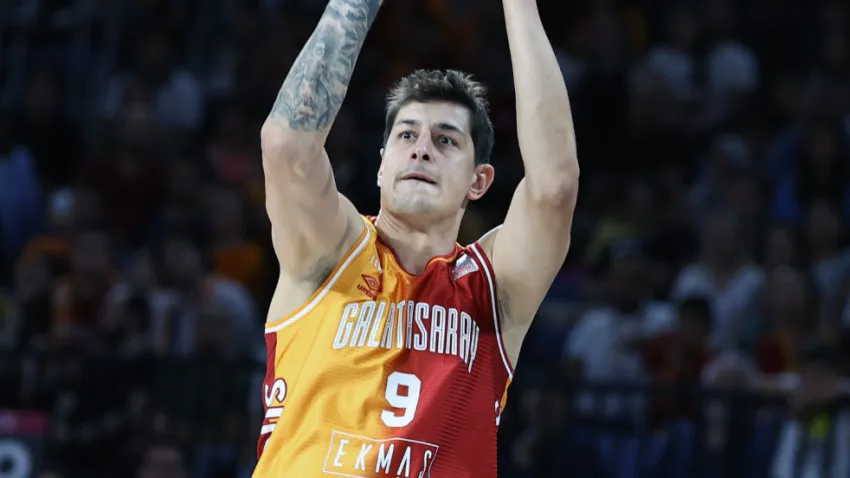 Türk basketbolcular takıma önemli katkı sağlıyor (3)