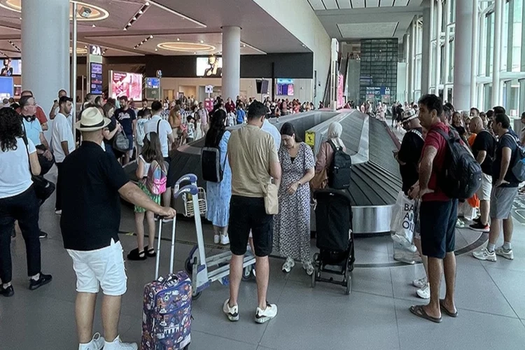 İstanbul Havalimanı hangi tarihlerde yoğunluk yaşadı? haberinin görseli