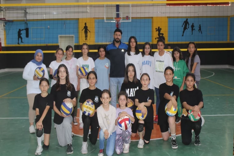 Konya'da voleybol kursuna yoğun ilgi