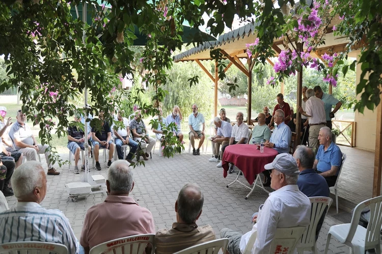 Mezitli Belediyesinden emeklilere destek geldi